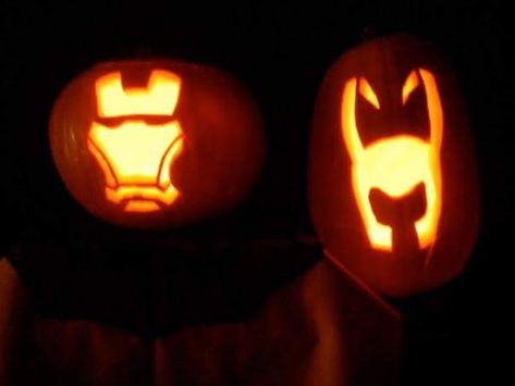 Iron man mask and loki's helmet pumpkin carving Loki Pumpkin Carving, Pumpkin Carving Ideas Marvel, Avengers Pumpkin Carving, Marvel Pumpkin Carving, Marvel Pumpkin, Loki's Helmet, Star Wars Origami, Iron Man Mask, Party Tricks