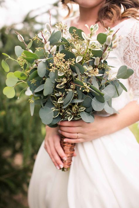 All greenery bouquet -  Wedding Color Palette Inspo | WeddingDay Magazine Foliage Bouquet, Greenery Wedding Bouquet, Boda Diy, Greenery Bouquet, Flowers And Greenery, Green Bouquet, Seeded Eucalyptus, Traditional Bride, Botanical Wedding