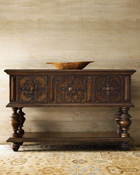 Love this for the entryway Rustic Entryway Table, Spanish Furniture, Spanish Decor, Colonial Furniture, Spanish Style Home, Colonial Decor, Spanish Style Homes, Bistro Table, Beautiful Furniture