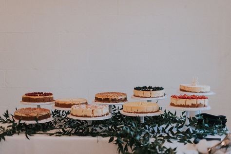 Modern Minimalistic Wedding, Cheesecake Wedding Cake, Wedding Cheesecake, Wedding Pie, Minimalistic Wedding, Fun Wedding Shoes, Wedding Converse, Wedding Display, Wedding Cake Table