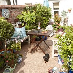 Ideas Para Decorar Jardines, Design Per Patio, Garden Ideas To Make, Taman Diy, Jardim Diy, Small Courtyard Gardens, Courtyard Gardens Design, Small Courtyards, Garden Makeover