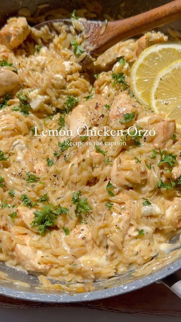 Noa Williams on Instagram: "LEMON CHICKEN ORZO Because you guys were obsessed with my marry me chicken orzo I decided to try a new flavour and omgoodness it is seriously just as good!! The freshness of the lemon in the hot weather is divine 😍 Let me know if you try 🥰  Ingredients  •1/2 tbs olive oil •500g Chicken  •1/2 tsp paprika •1tbs butter  •1 small onion, diced  •2 garlic cloves, minced (or 1 tsp powder) •1 cup orzo pasta/ risoni (uncooked) •1 medium zucchini, grated •2 cups low sodium chicken stock  •zest and juice of 1 small lemon •1/2 tsp each dried thyme salt, pepper •1/2 cup of light cream (I used Philadelphia 60% less fat light cooking cream)   Add ins: •30-40g Mozzarella  •30g crumbly feta •Fresh Parsley  Method: Season the chicken with 1/2 tsp salt, paprika and pepper.  Heat Banana Bread Baked Oats, Chicken Orzo Pasta, Lemon Chicken Orzo, Light Cooking, Banana Bread Cake, Thyme Salt, Lemon Orzo, Lemon Butter Chicken, Cooking Cream