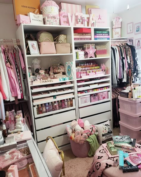 Bedroom Inspirations Master, Beauty Room Vanity, Closet Door Makeover, Dream Closet Design, Storage Room Organization, Clothes Closet Organization, Cute Diy Room Decor, Beauty Room Decor, Closet Decor