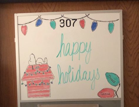 Christmas Dry Erase Board Drawings, White Board Christmas Ideas, December White Board Ideas, Christmas Dry Erase Board Ideas, Winter Whiteboard Ideas, Winter White Board Ideas, Christmas White Board Drawing, Christmas Whiteboard Art, December White Board