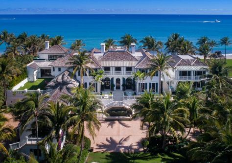 Tiger Woods' ex-wife sells Palm Beach County mansion for recorded $28.6M Buyer billionaire Russell Weiner creator Rockstar Energy Drink… Tiger Woods Ex Wife, Elin Nordegren, Florida Mansion, Beach Mansion, Caribbean Style, Palm Beach Florida, Palm Beach County, Tiger Woods, Palm Beach Fl