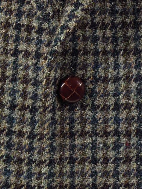 Just In: Men's XXL Harris Tweed jacket. Top quality men's Harris Tweed jackets in sizes S to XXXL at low prices! Buy online. Tweed Jacket Men, Tweed Run, Harris Tweed Jacket, Tweed Sport Coat, Harris Tweed Fabric, Sport Jacket Men, Plaid Wool Coat, Tweed Jackets, Tweed Pattern