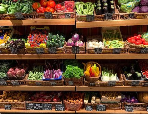 Zero Waste Grocery Shopping Guide & Tips College Grocery List, College Grocery, Recipe Hacks, Benefits Of Organic Food, Grocery Market, Freezer Meal Prep, West Covina, Global Recipes, Food Help