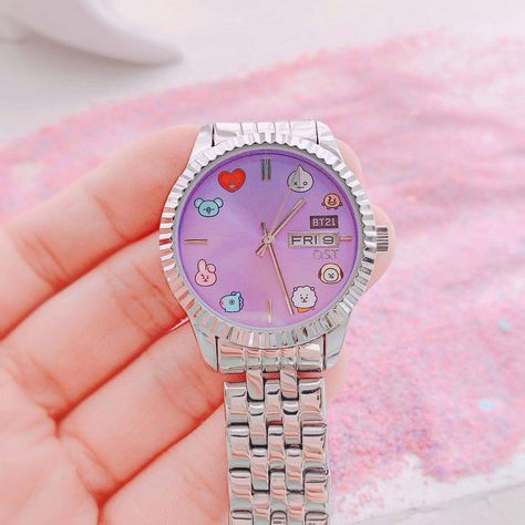 New Universtar BT21 wrist watch in collaboration with OST Bts Watch, Photoshop Presets Free, Bts Bracelet, Army Accessories, Easy Korean Words, Army Room Decor, Uno Cards, Bts Clothing, Pop Bubble