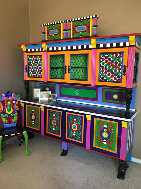 Fun Painted Furniture, Colorful Painted Furniture, Funky Furniture Diy, Colourful Furniture, Whimsical Painted Furniture, Painted Sideboard, Whimsical Furniture, Funky Painted Furniture Diy, Antique Sideboard