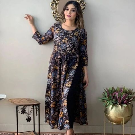 ₹670 🤩🤩🤩🤩🤩🤩🤩🤩🤩 *New Launch heighly designed Printed wear* Naira Cut Kurti....... *Flair Nayra Kurti with Pant* Fabric 👉 *_Rayon_* { fully stiched } Colours available - Black - Green Shop Price = *670/- Free Shipping ONLY* Tc Size .......*M/38 L XL XXL/44* 👈 ________________... Nayra Dresses Design, Maternity Kurti, Set Kurti, Rayon Kurti, Kurtis With Pants, Casual Wear Dress, Printed Kurti, Dupatta Set, Designer Dresses Casual