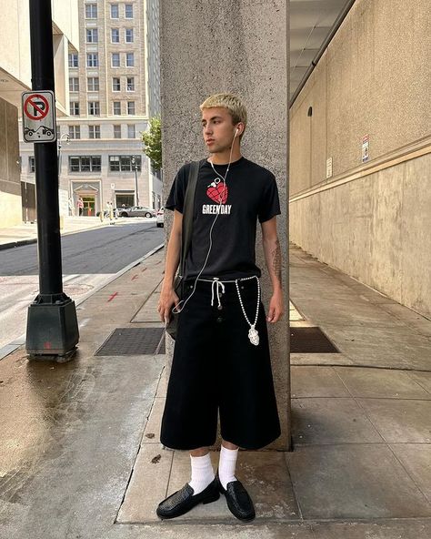 GO on my tik tok:0verl00ked #outfit #streetwearoutfitsmen #baggyoutfit #outfitinspo #streetwear #fashion #baggy #outfitmen Shorts Outfits Men Streetwear, Streetwear Fashion Baggy, Tik Tok Fashion, Oversize Outfit, Fashion Baggy, Baggy Shirt, Street Fashion Men Streetwear, Men Fashion Casual Outfits, Summer Outfits Men