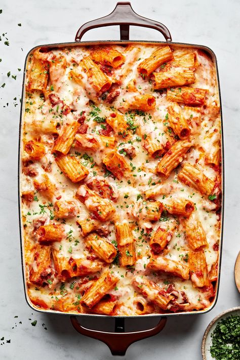 Rigatoni Recipes Baked, Pizza Dough To Freeze, Baked Rigatoni Recipe, Freeze Pizza, Wellness Consultant, Rigatoni Pasta Recipes, Italian Pasta Bake, Canteen Food, Baked Mostaccioli