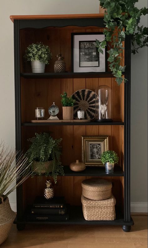 Black And Natural Wood Bookcase, Upcycled Furniture Bookcase, Dark Brown Bookshelf Decor, Book Shelves Makeover, Particle Board Bookshelf Makeover, Book Shelf Redo, Green And Wood Bookshelf, Pine Bookcase Makeover, Book Shelf Refurbished