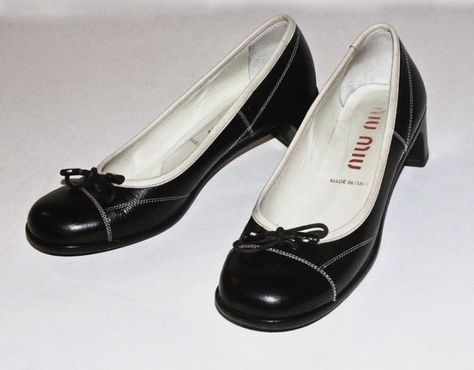 miu miu vintage black bowed ballet slipper styled pumps heels | acs Miu Miu Boots, Story Script, Ballet Heels, Dr Shoes, Quoi Porter, Concept Clothing, Miu Miu Shoes, New Story, Shoe Inspo