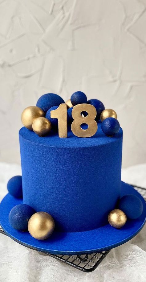 royal blue birthday cake, 18th birthday cake, birthday cake ideas Blue 18th Birthday Cake, 18th Birthday Cake Blue, Blue 18th Birthday, Cute Cake Ideas, Boys 16th Birthday Cake, Boys 18th Birthday Cake, 18th Birthday Cake Designs, Boys Bday Cakes, Blue Birthday Cake