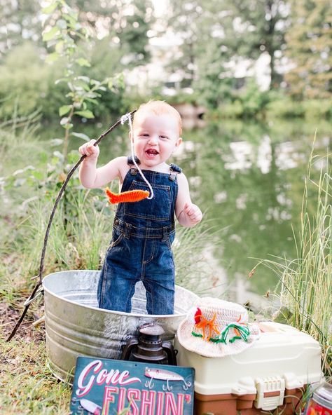 Fishing 1st Birthday Pictures, First Birthday Fishing Theme Photoshoot, Ofishally One Pictures, O Fish Ally One Photo Shoot, Fishing Birthday Pictures, Fishing One Year Old Pictures, One Year Old Fishing Photo Shoot, Fishing First Birthday Photoshoot, Oh Fishally One Birthday Photoshoot