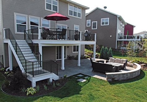 Second-Floor Deck Ideas - Fine Homebuilding Second Floor Deck Ideas, Patio Under Decks, Second Floor Deck, Second Story Deck, Deck Remodel, Swing Bed, Patio Deck Designs, Deck Designs Backyard, Deck Stairs