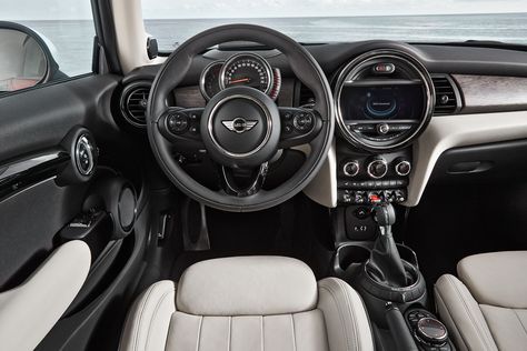 The new MINI Cooper - Interior - Car Body Design Mini Countryman Interior, Mini Cooper Cabriolet, Blue Mini Cooper, Mini Cooper Sd, New Mini Countryman, Mini Cooper 2014, Mini Cooper Models, Mini Cooper Interior, Mini Cooper Hardtop