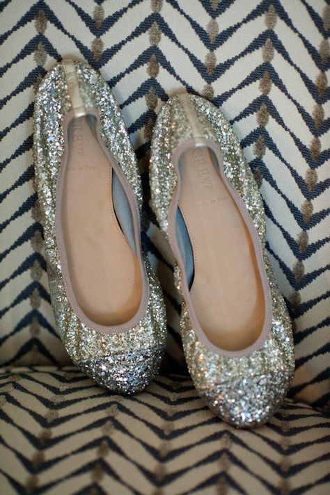 I think every gal needs a pair of sparkly shoes in their closet. Sparkly Ballet Flats, Silver Things, Sparkly Flats, Nantucket Wedding, Fancy Flats, Glitter Flats, Shoe Fits, Crazy Shoes, Shoe Obsession