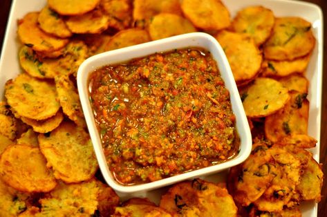 Spice Infused: Maru Bhajiya Ramadan Savouries, Indian Starters, Scottish Oat Cakes, Spicy Treats, Veg Appetizers, Kenyan Food, Cauliflowers, African Dishes, Snack Hacks