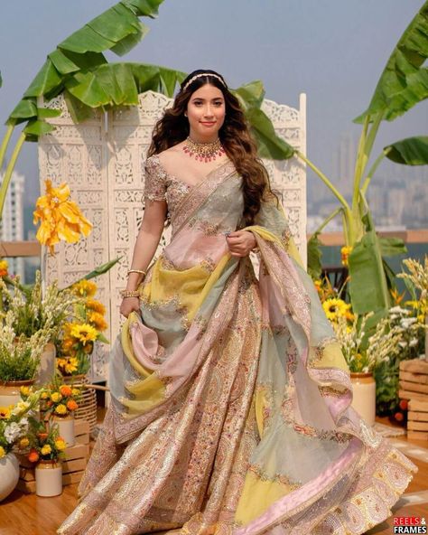 Pastel Pink Lehenga Designs For Indian Bride Dupatta Style, Latest Bridal Lehenga, Wedding Lehenga Designs, Lehenga Designs Simple, Indian Bride Outfits, Bridal Lehenga Collection, Wedding Festivities, Traditional Indian Dress, Royalty Aesthetic