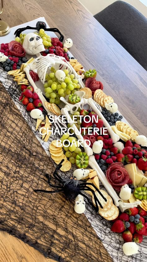 Charcuterie Board With Skeleton, Charcuterie Skeleton Board, Halloween Charcuterie Board With Skeleton, Halloween Charcuterie Board Trader Joes, Skeleton Veggie Tray Halloween, Charcuterie Skelton, Halloween Skeleton Veggie Tray, Chacutery Board Ideas Spooky, Skeleton Charcuterie Board Ideas