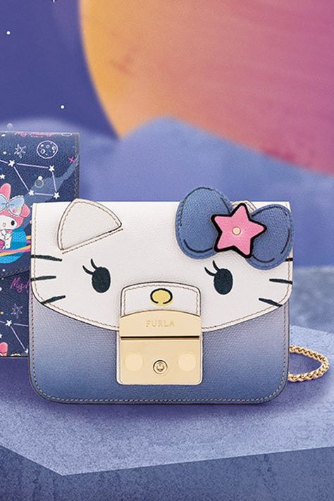 This Hello Kitty Handbag Collection Is Out of This World (Hint: Because She’s in Space) Hello Kitty Handbags, Iconic Cartoon, Outer Space Theme, Furla Bags, Hello Kitty Accessories, Handbag Collection, Super Kawaii, Hello Kitty Collection, Wristlet Clutch