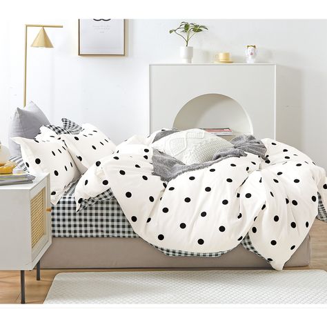 Get a new fresh look for your bedroom with the Clark Black/White Polka Dots 100% Cotton Comforter Set. Made with 100% natural cotton fabric, this comforter set is both durable and comfortable. Cotton Comforter Set, Twin Xl Comforter, Cotton Comforters, Bedding Stores, Cotton Sheet Sets, King Duvet Cover, Bed Duvet Covers, Comforter Set, Say Yes