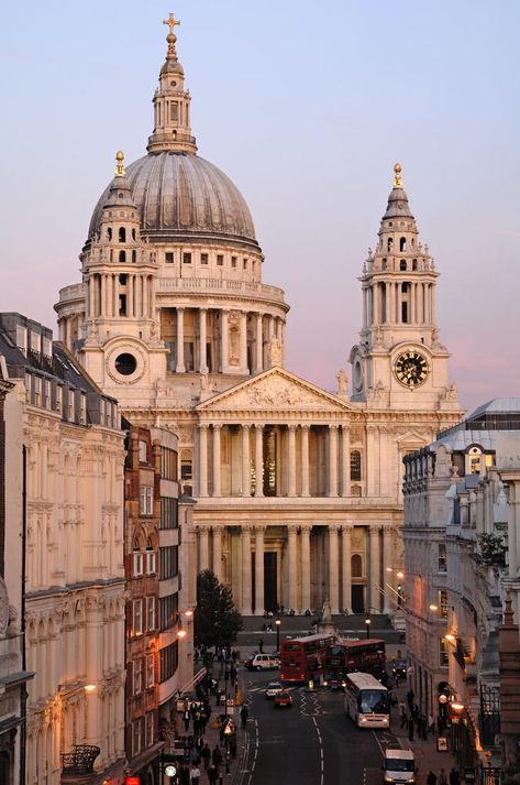 New York Cathedral, St Pauls Cathedral London Aesthetic, World Monuments, St Pauls Cathedral London, St. Paul’s Cathedral, London Wallpaper, Art Final, Building Aesthetic, St Paul's Cathedral