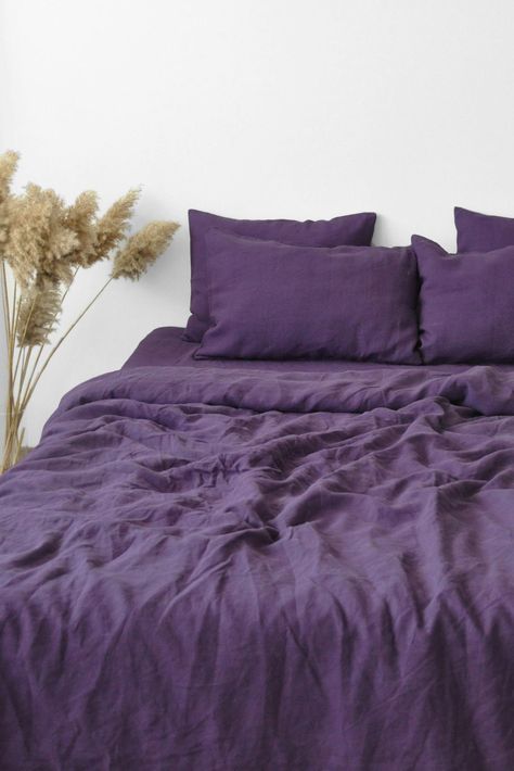 Duvet Covers Uk, Linen Fiber, Purple Duvet, Purple Duvet Cover, Purple Bedrooms, Color Mood, Purple Bedding, Apt Ideas, Purple Interior