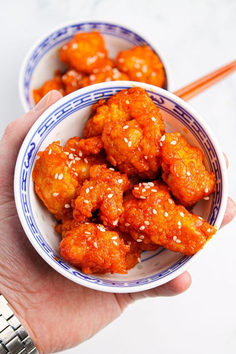 Korean Fried Popcorn Chicken Fried Popcorn Chicken, Salt Brine, How To Make Popcorn, Homemade Fried Chicken, Gochujang Sauce, Chinese Cooking Wine, Korean Fried Chicken, Custard Powder, Clean Plates