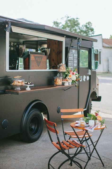 food truck #food Lucky Lab Coffee Truck: Styled Shoot | Little Yellow Flower ... #Truck Coffee Trailers, Kombi Food Truck, Foodtrucks Ideas, Coffee Food Truck, Mobile Cafe, Mobile Coffee Shop, Coffee Trailer, Coffee Van, Food Van