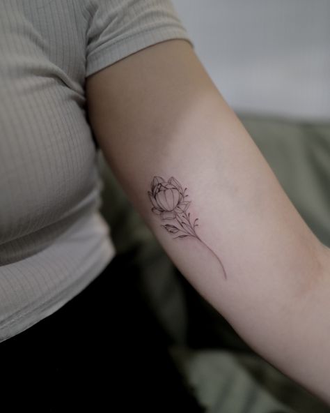 Peony Simple Tattoo, Peony Tattoo With Name, Peony Tattoo Simple, Peony Wrist Tattoo, Dainty Peony Tattoo, Simple Peony Tattoo, Peony Fine Line Tattoo, Peony Flower Tattoo, Small Peony Tattoo