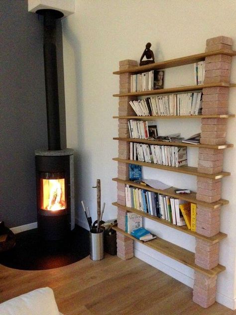 16 Easiest DIY Bookshelf Ideas - 106 Cinderblock Shelves Bookshelves, Diy Standing Bookshelf, Diy Standing Shelves, Makeshift Bookshelf, Diy Bookshelf Easy Cheap, Book Shelves Diy, Diy Ladder Bookshelf, Diy Shelving Unit, Books Organization