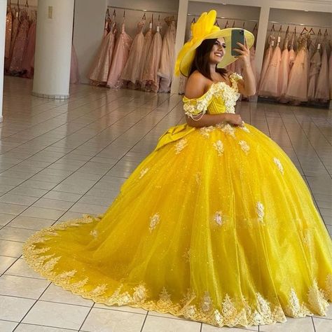 Yellow Quinceanera Dresses, Yellow Quinceanera Dress, Yellow Quinceanera, Yellow Ball Gown, Ball Gown Quinceanera Dresses, Dresses Off Shoulder, Pretty Quinceanera Dresses, Graduation Gown, Yellow Dresses