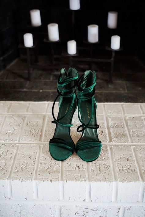 Emerald Shoes Emerald Shoes, Emerald Green Weddings, Pastel Outfit, Emerald Wedding, Green Shoes, Shoe Closet, Dream Shoes, Shoe Obsession, Green Wedding