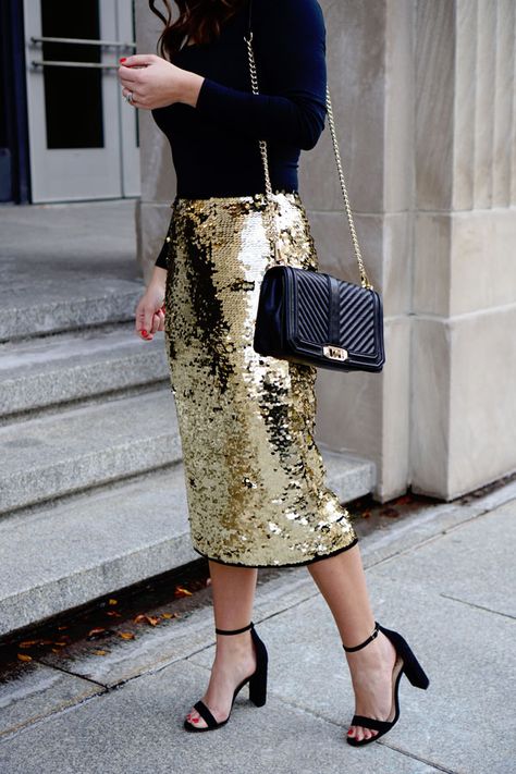 jillgg's good life (for less) | a west michigan style blog: my everyday style: 3 ways to style a sequin skirt for the holidays! Glitter Skirt Outfit, Simple Black Bodysuit, Sequin Outfits, Sequin Skirt Outfit, Sequin Skirts, Gold Sequin Skirt, 40 Fashion Women, Christmas Party Outfits, West Michigan