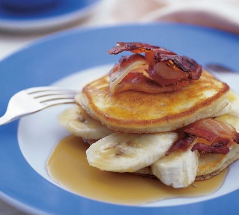 Annabel Langbein Banana Pancakes Recipe Banana Flapjack, Corn Pancakes, Freeze Pancakes, French Toast Pancakes, Paleo Pancakes, Pancakes And Bacon, Cinnamon Pancakes, Funnel Cakes, Crumble Recipe