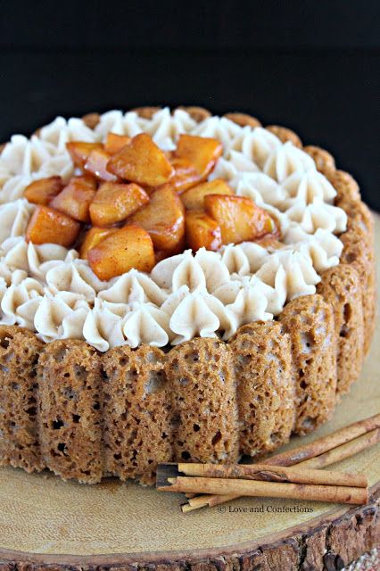 Pecan Pie Cake Recipe, Pie Cake Recipe, Pecan Pie Bar, Pecan Pie Cake, Vanilla Bean Frosting, Cake Recipe Easy, Charlotte Cake, Bars Chocolate, Pumpkin Pecan Pie