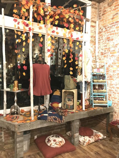 Fall window display Fall Store Window Displays, Fall Store Displays, Fall Window Display, Boutique Window Displays, Window Display Ideas, Autumn Window Display, Gift Shop Displays, Store Front Windows, Fall Windows