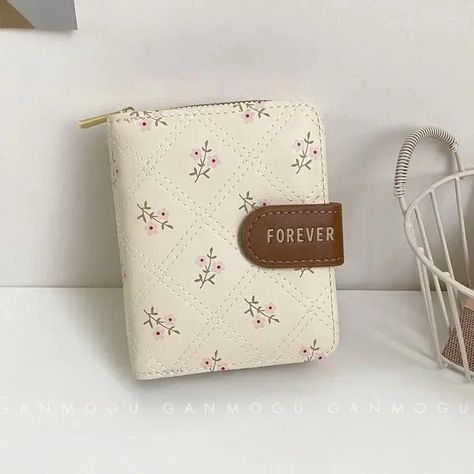 BOMO PU Leather Wallets for Women Flower Print Short Card Wallet Korean Style Fashion Casual Pretty Leather Wallets For Women, Pretty Purses, Women Flower, Pu Leather Wallet, Leather Wallets, Passport Cover, Coin Purses, Handbags For Men, Floral Style