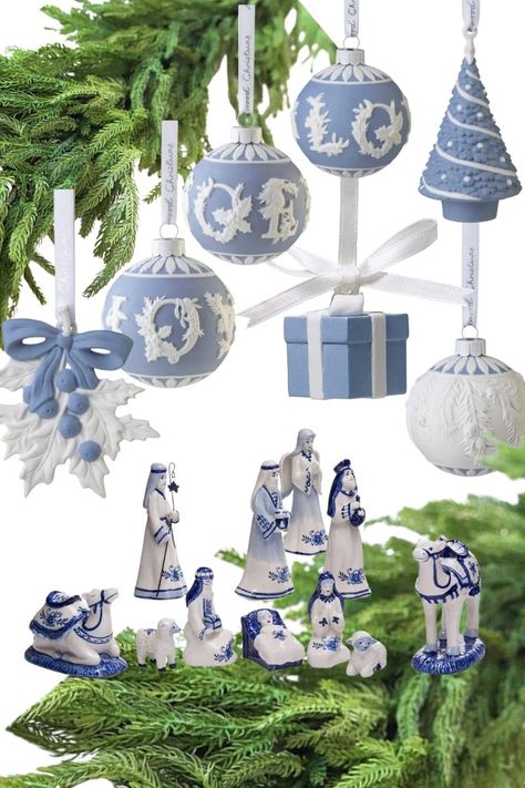 Grand Millennial Christmas Tree, Blue And White Ornaments, Grand Millennial Christmas, Chinoiserie Tablescape, French Blue Color, Pastel Christmas Decor, Blue Christmas Tree Decorations, Tv Credenza, Wedgwood Pottery