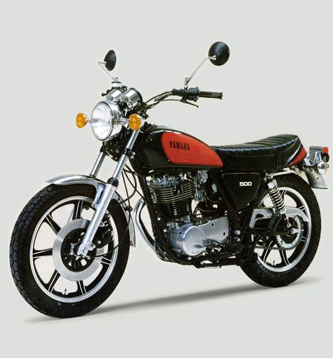 Yamaha Sr500, Yamaha Motorbikes, Sr 500, Yamaha Bikes, Hamamatsu, Japanese Motorcycle, Bike Photography, Yamaha Motorcycles, Old Motorcycles