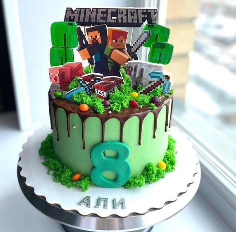 Minecraft Buttercream Cake, Mindcraft Cakes Birthday Boys, Minecraft Birthday Cakes, Minecraft Cake Ideas Boys, Minecraft Cakes For Boys, Minecraft Theme Cake, Minecraft Cake Design, Minecraft Dort, Minecraft Cake Topper