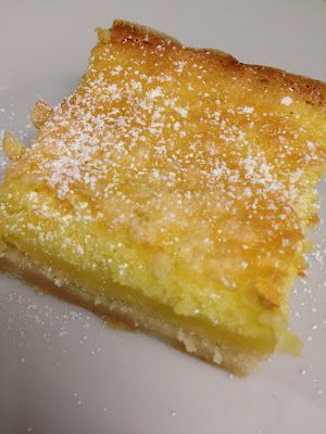 Lemon Cello Recipe, Limoncello Desserts, Italian Limoncello, Lemon Squares Recipe, Recipe Using Lemons, Eat Drink And Be Merry, Lemon Squares, Make Cookies, Sweet Bar