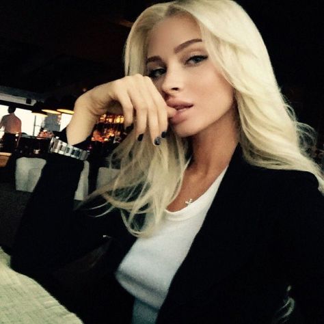 Alena Shishkova, Malaysian Hair, Long Blonde, Peruvian Hair, Victoria Secrets, Blonde Bombshell, Long Blonde Hair, Grunge Hair, Blonde Beauty