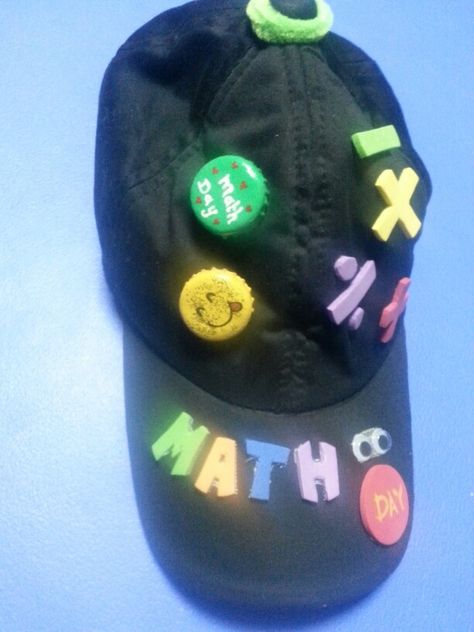 math day hat Math Hat, Math Day, Maths Day, Jack Hat, Kids Dress Up, Simple Math, Diy Hat, Hat Ideas, Kids Costumes