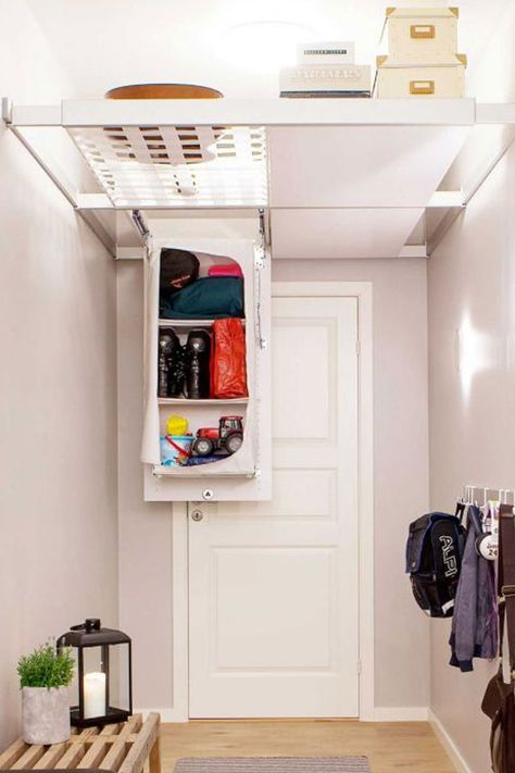 Space Optimization Interior Design, Small Hallway Storage, Ceiling Storage Ideas, Storage Ceiling, Tiny House Closet, Tiny House Storage Ideas, Space Optimization, Ceiling Shelves, Tiny House Storage