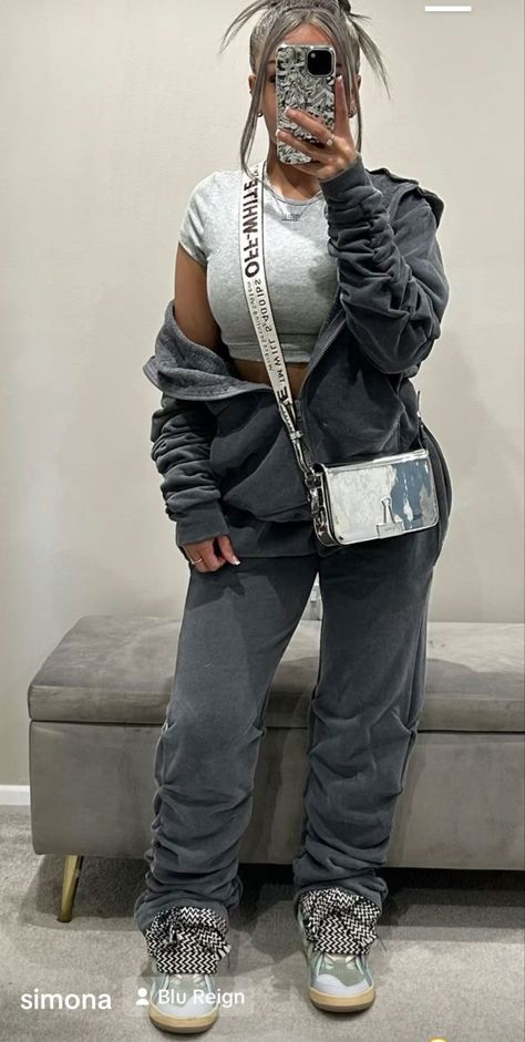 Cool Sweatpants, Sweatpants Outfit Ideas, Sweatpants Outfits, Cozy Sweatpants, Baggy Sweatpants, Skandinavian Fashion, Sweatpants Outfit, Outfit Inspo Casual, Populaire Outfits