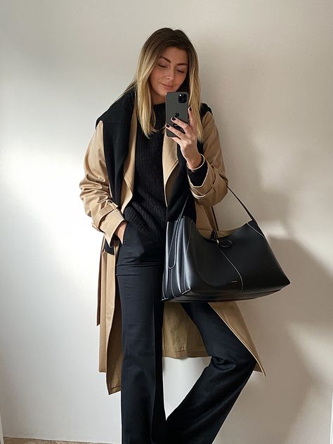 Beige Trench Coat Outfit, London Winter Outfits, Fall Coat Outfit, Wide Leg Trousers Outfit, Trench Outfit, Emma Hill, Trench Beige, Trench Coat Outfit, Beige Trench Coat